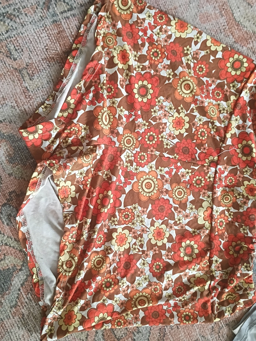 Retro Floral Skirt in Orange, Brown & Cream Size 16